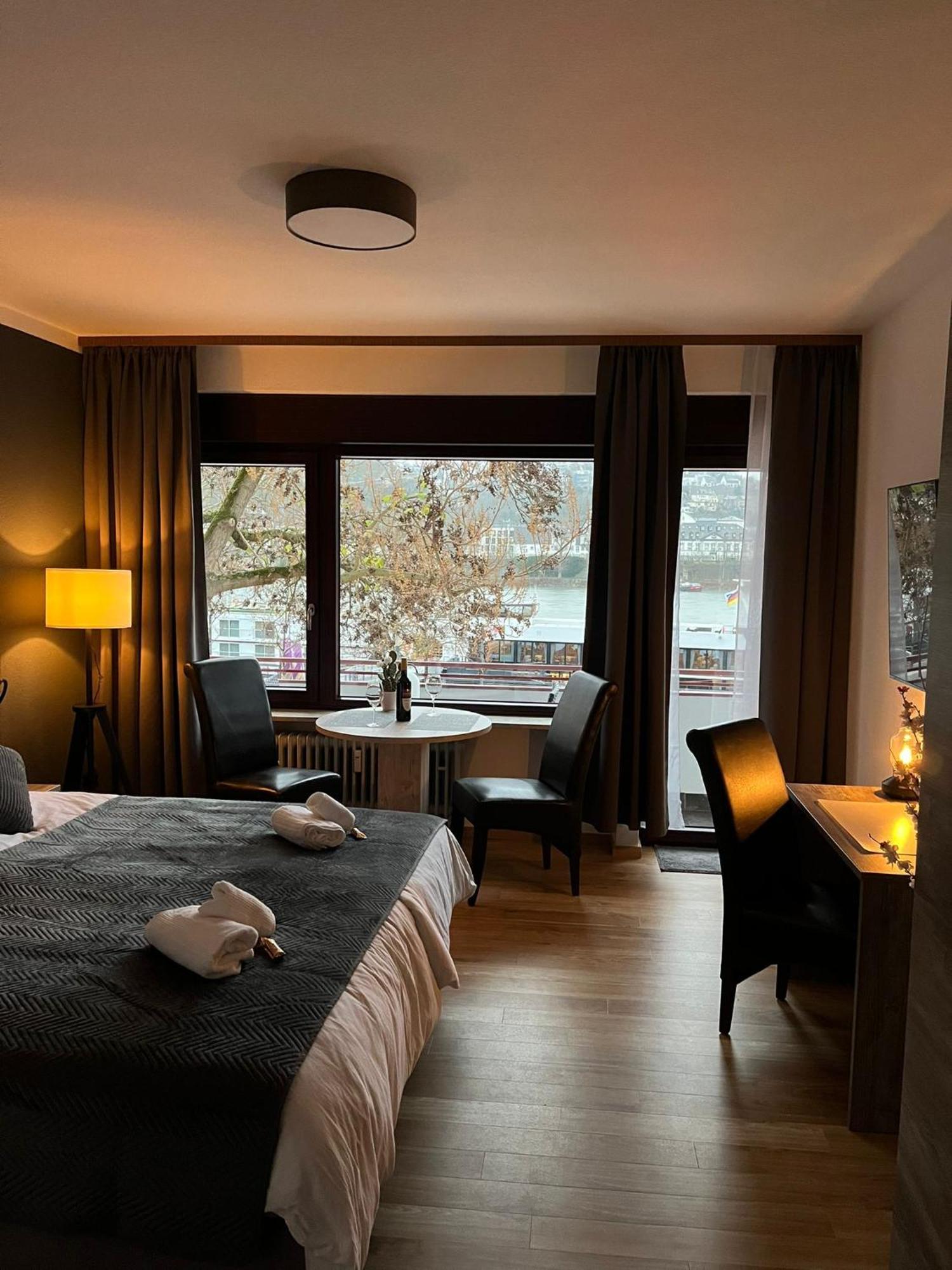 Rheinpanorama Suite Mit Balkon Coblenza Exterior foto
