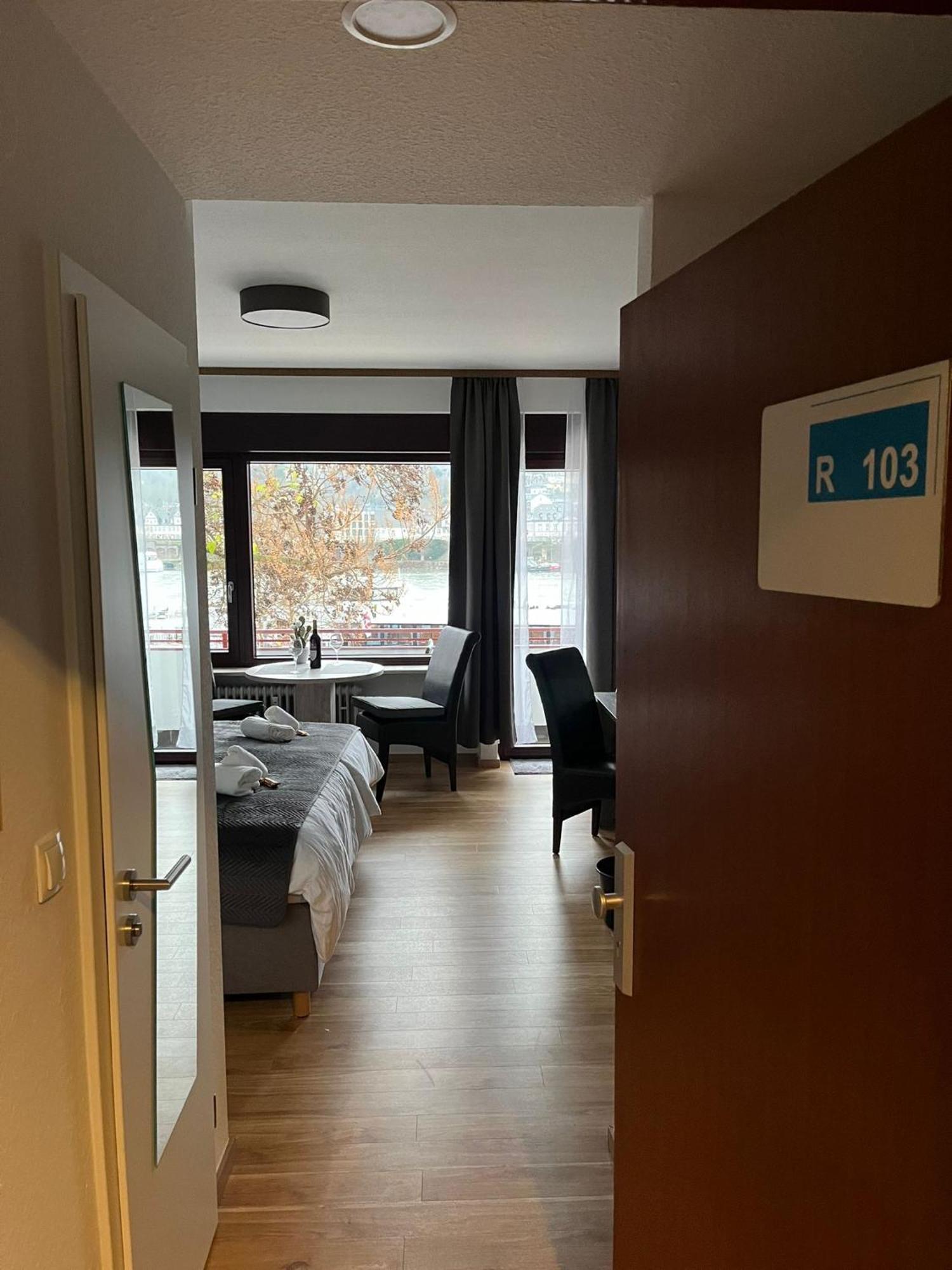 Rheinpanorama Suite Mit Balkon Coblenza Exterior foto